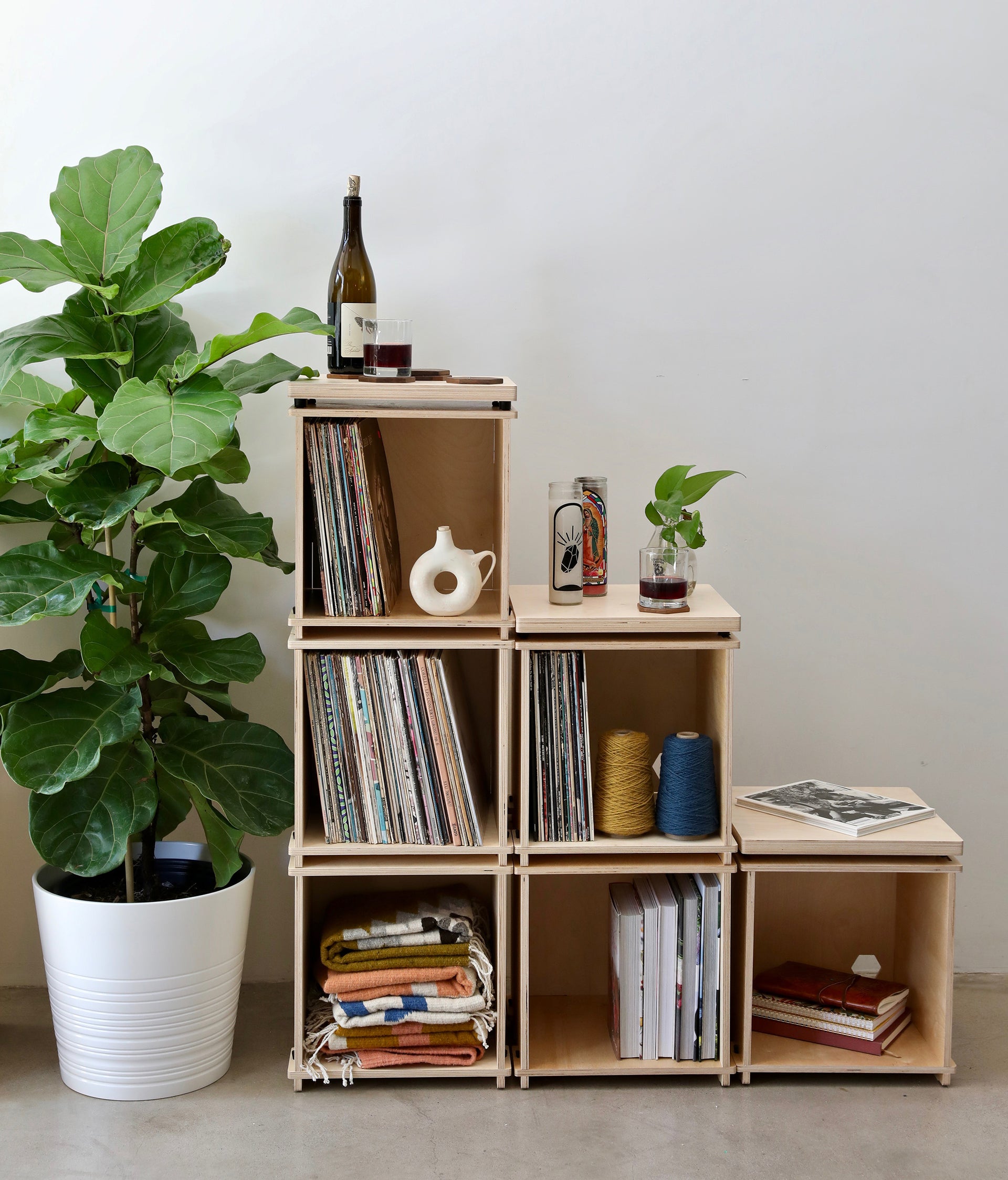 SINGLE modular vinyl storage box 6x6 DSGNS 6x6 Design Build